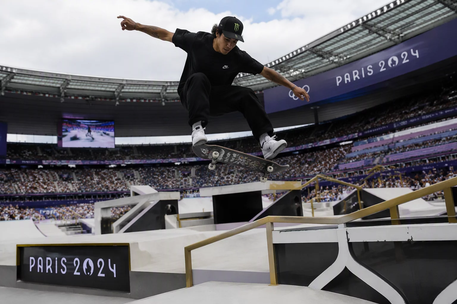 Le Complexe se Transforme pour la Street League Skateboarding